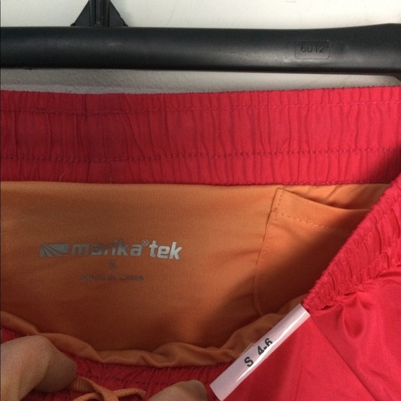 Women’s Marika Tek S Small 4 - 6 Shorts Athletic Running Red Orange Active NWT - Picture 4 of 11